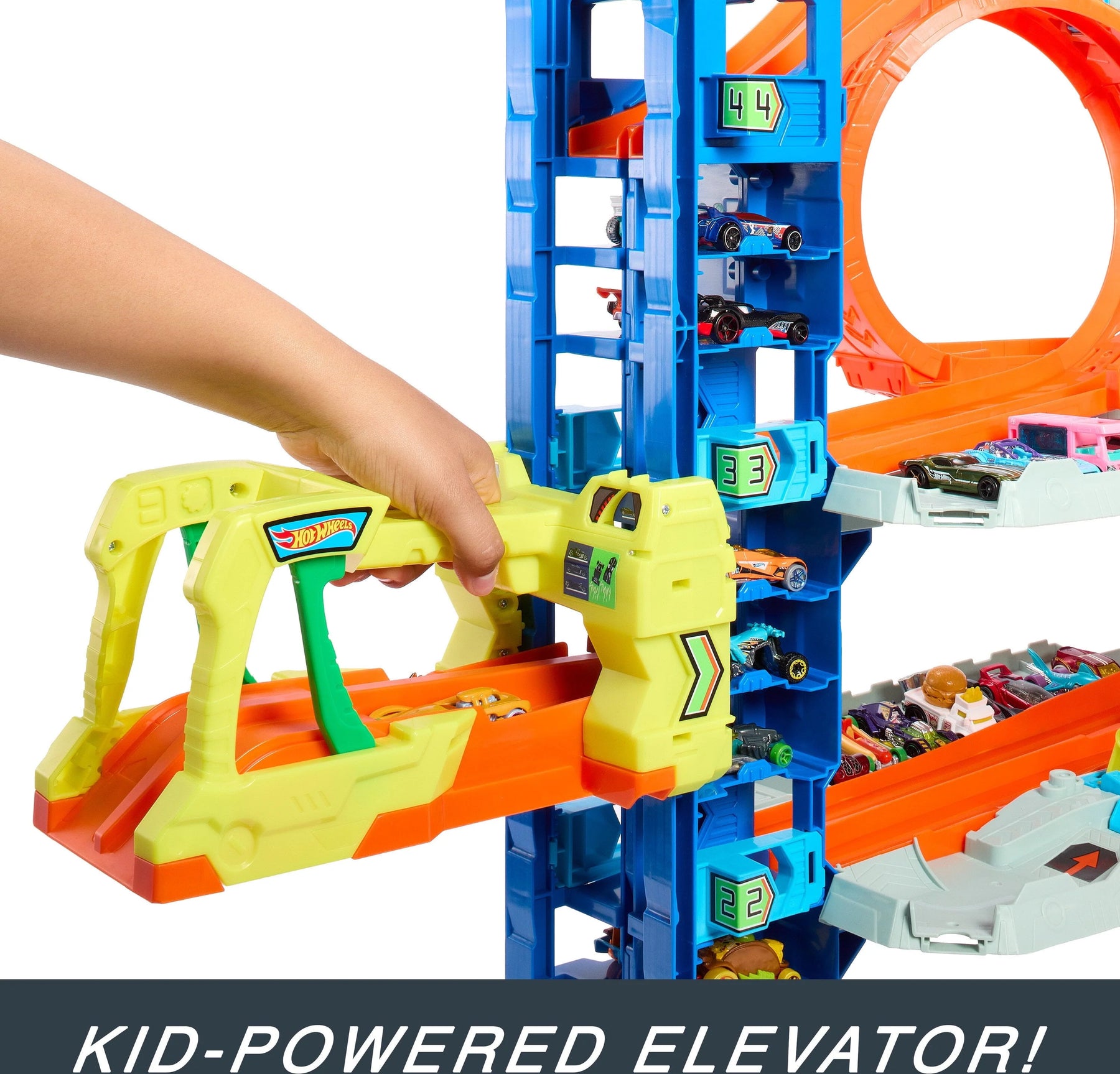 Hot Wheels City Ultimate Garage Playset with 2 Die - Cast Cars, Toy Storage for 50+ Cars - Product image 4